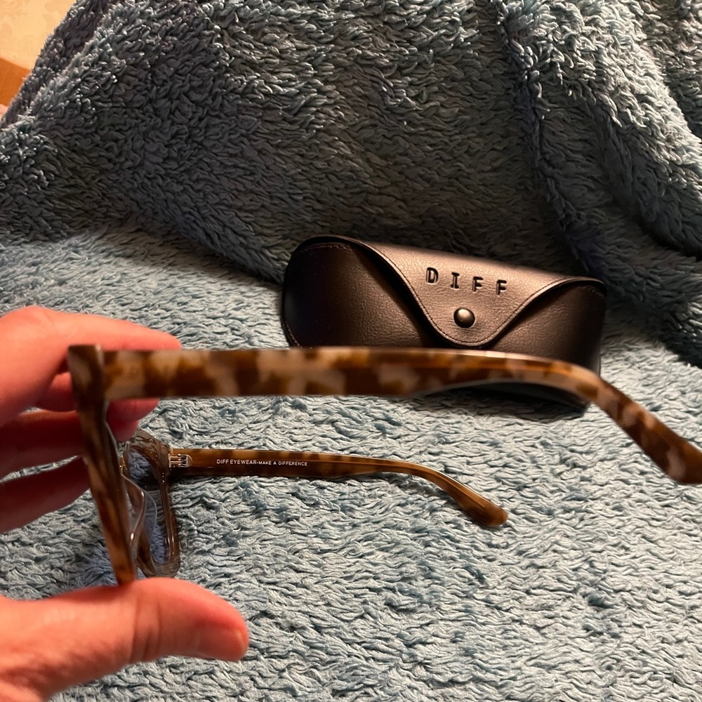 Diff Sunglasses - image 2